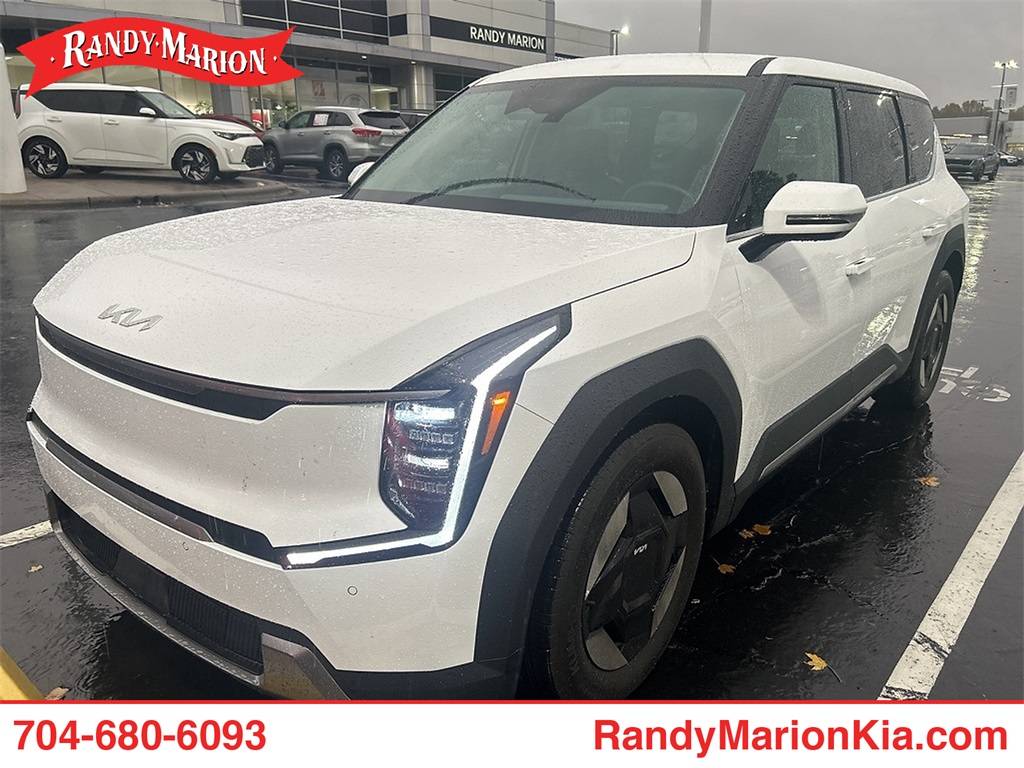 2026 Kia EV9 Light Short Range — SUV — 6,899 mi — Salisbury, NC