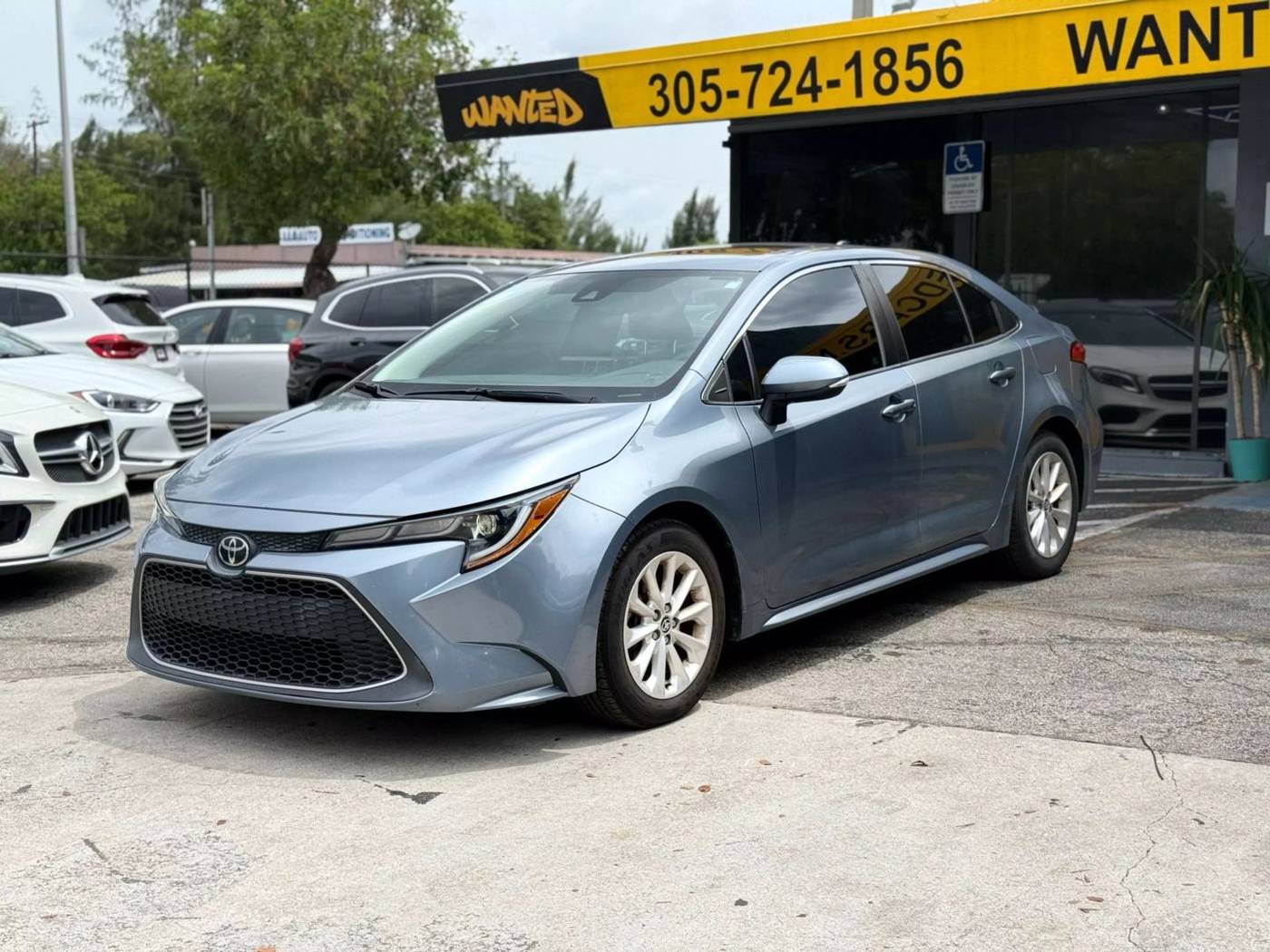 2020 Toyota Corolla XLE — Sedan — 58,000 mi — North Miami Beach, FL