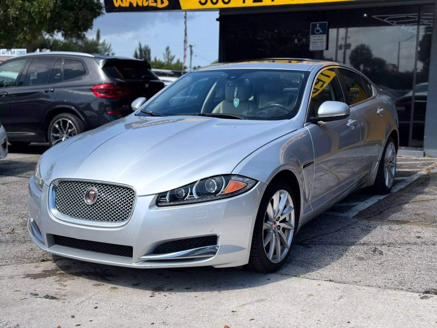 2015 Jaguar XF Premium — Sedan — 89,170 mi — North Miami Beach, FL