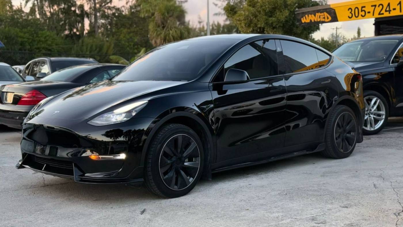 2023 Tesla Model Y Long Range — SUV — 46,876 mi — North Miami Beach, FL