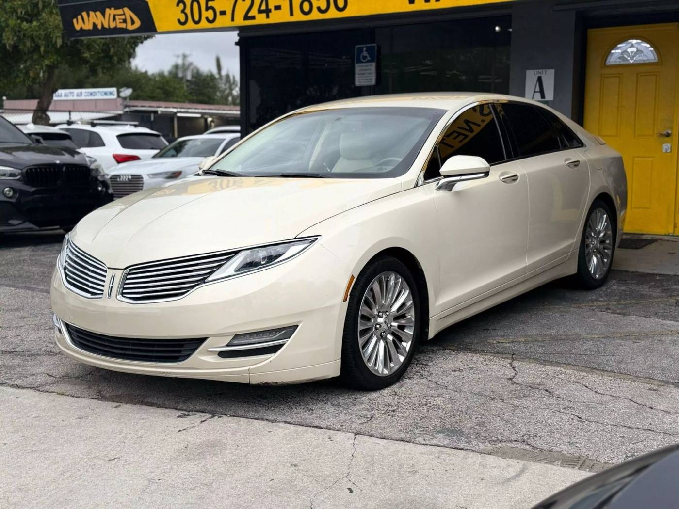2014 Lincoln MKZ FWD — Sedan — 90,038 mi — North Miami Beach, FL