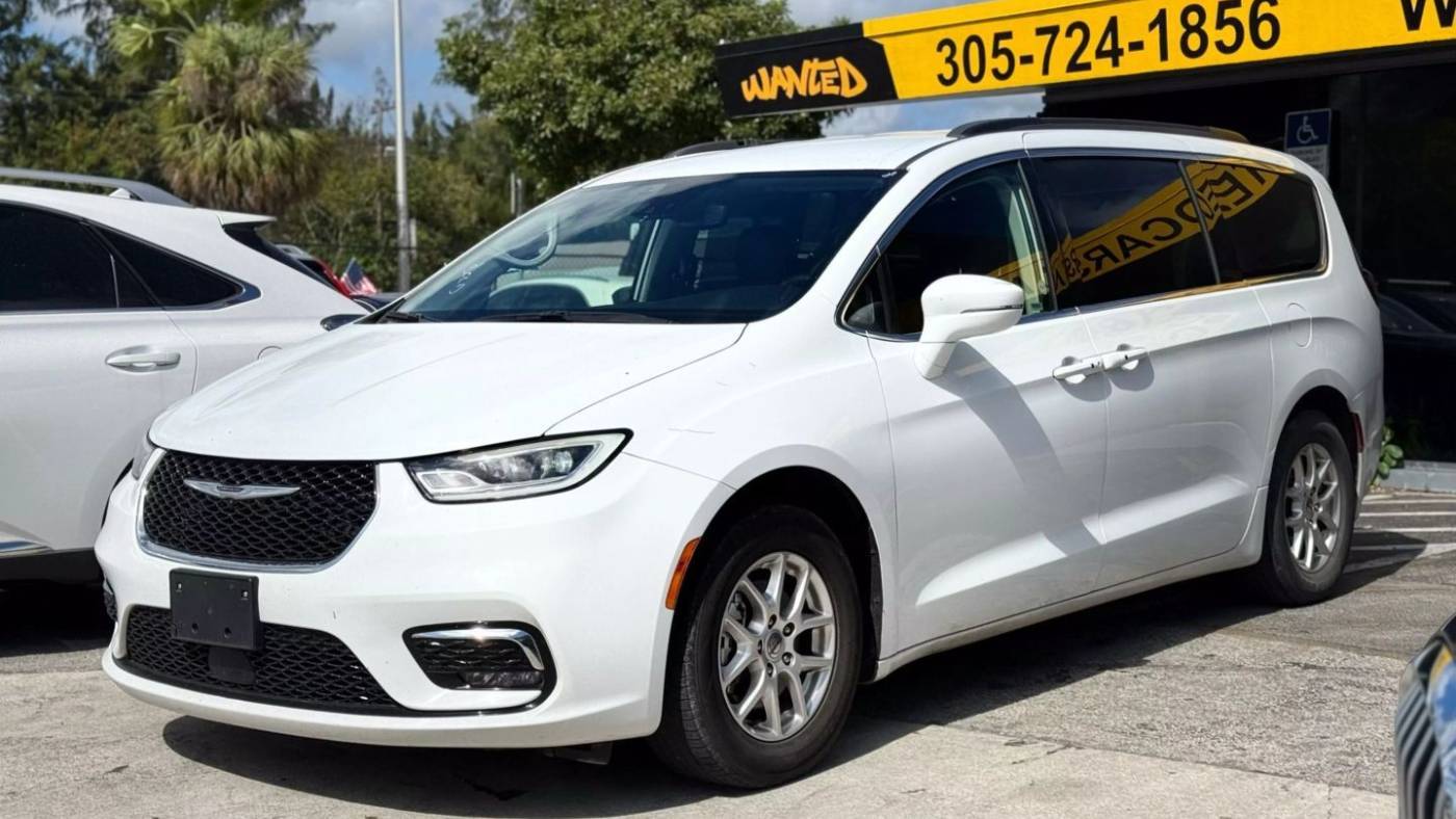 2022 Chrysler Pacifica Touring L — Minivan — 83,299 mi — North Miami Beach, FL
