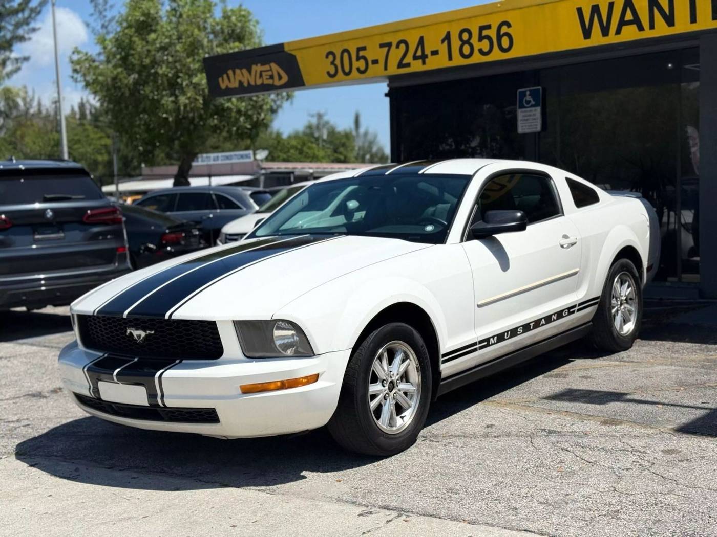 2008 Ford Mustang Deluxe — Coupe — 151,128 mi — North Miami Beach, FL
