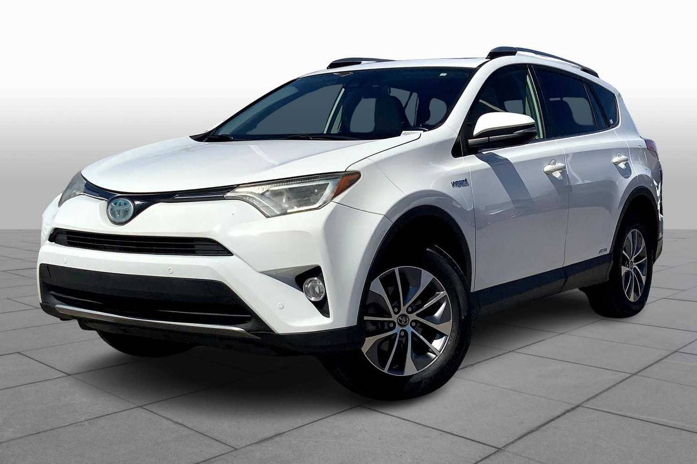 2017 Toyota RAV4 Hybrid XLE — SUV — 110,507 mi — Albuquerque, NM