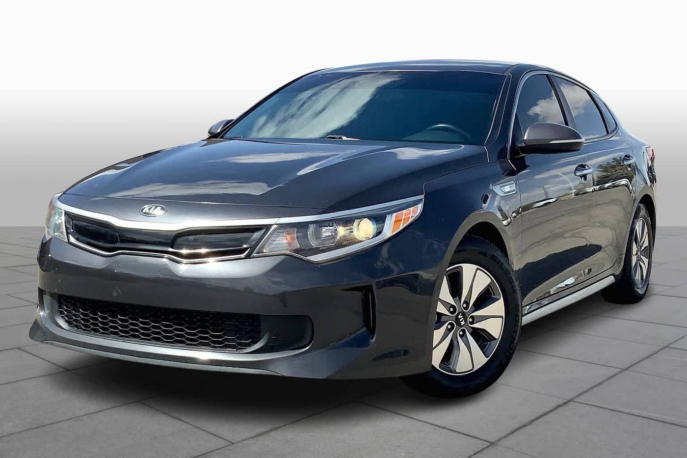 2017 Kia Optima Hybrid Base — Sedan — 114,198 mi — Albuquerque, NM
