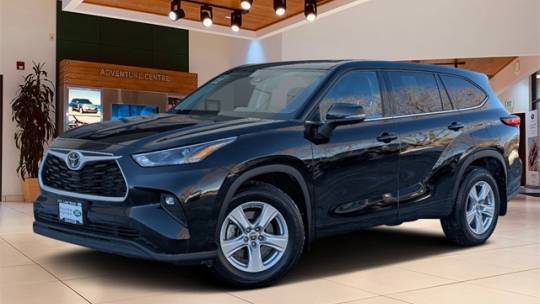 2022 Toyota Highlander LE — SUV — 51,619 mi — Littleton, CO