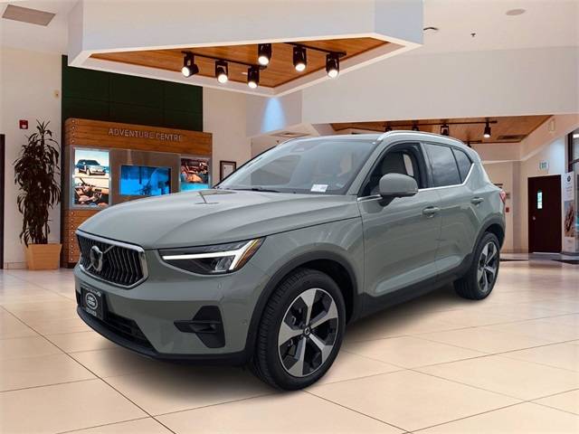 2025 Volvo XC40 Plus — SUV — 2,468 mi — Littleton, CO