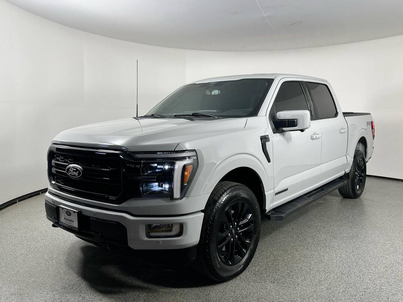 2024 Ford F-150 LARIAT — Pickup Truck — 13,908 mi — Fort Worth, TX