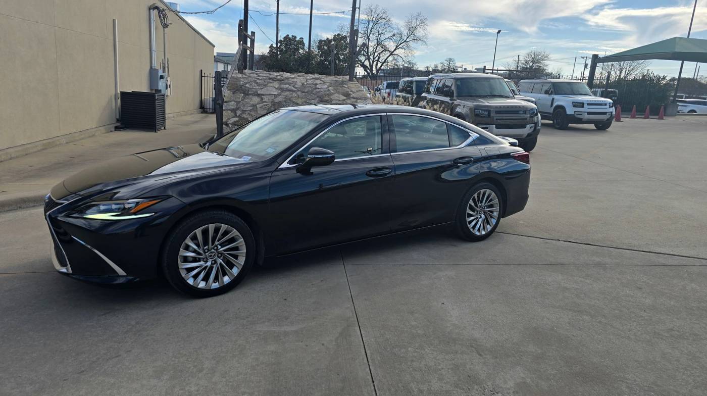 2022 Lexus ES ES 350 Ultra Luxury — Sedan — 33,616 mi — Fort Worth, TX