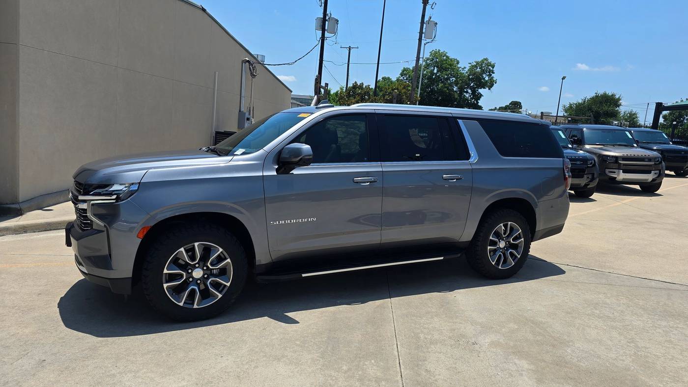 2021 Chevrolet Suburban LT — SUV — 52,430 mi — Fort Worth, TX
