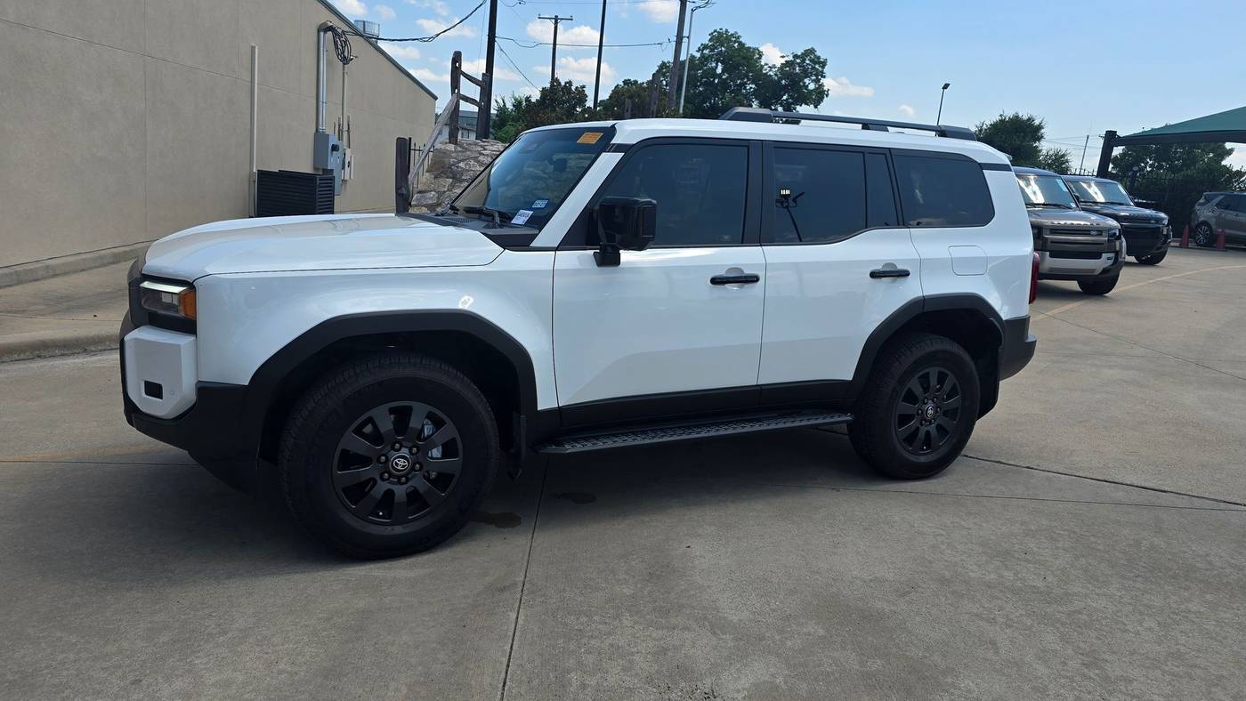 2025 Toyota Land Cruiser Base — SUV — 4,737 mi — Fort Worth, TX
