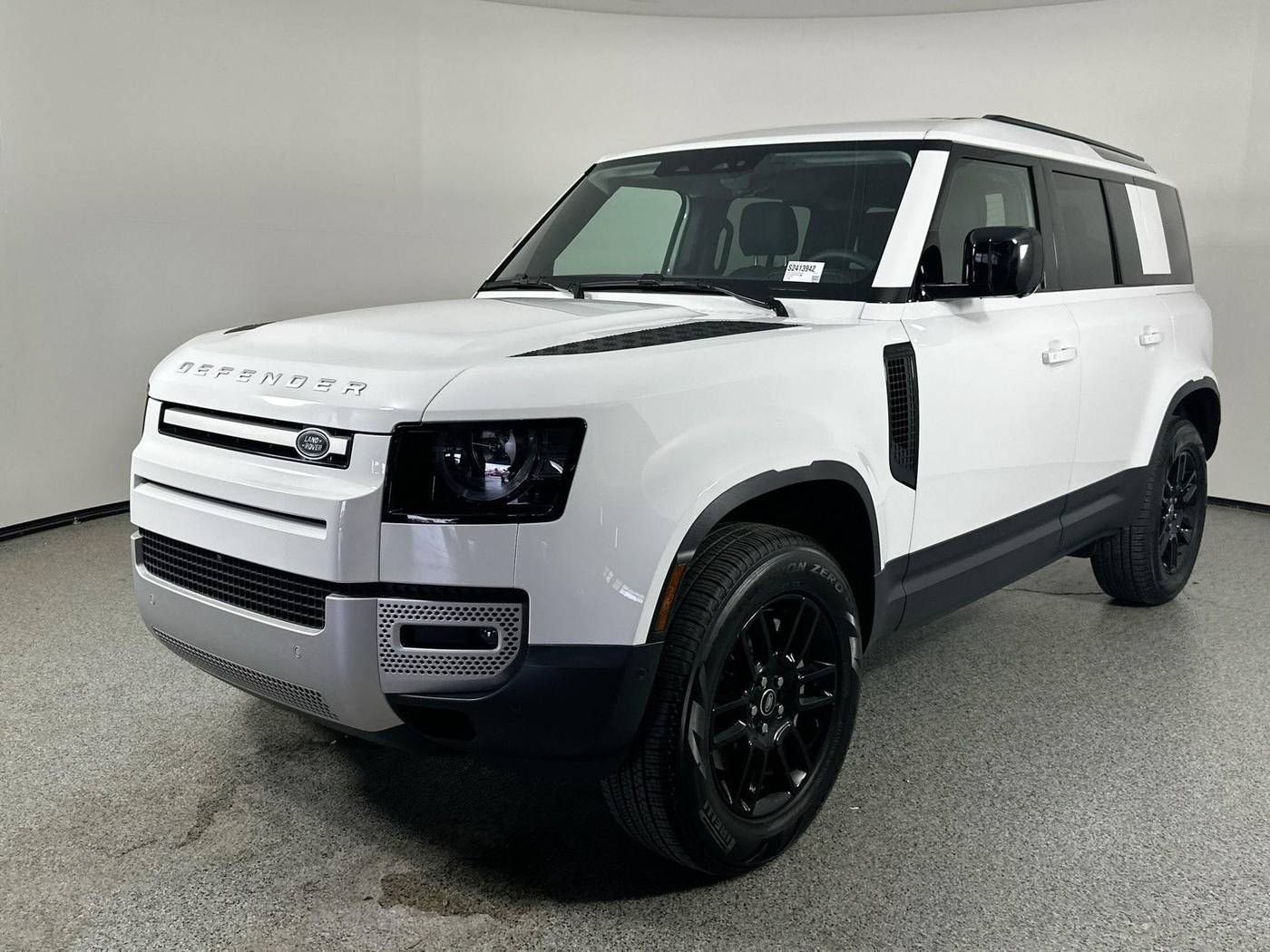 2025 Land Rover Defender S — SUV — 6,064 mi — Fort Worth, TX