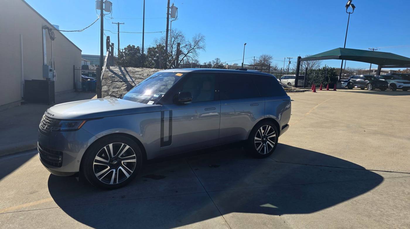 2023 Land Rover Range Rover SE — SUV — 18,191 mi — Fort Worth, TX