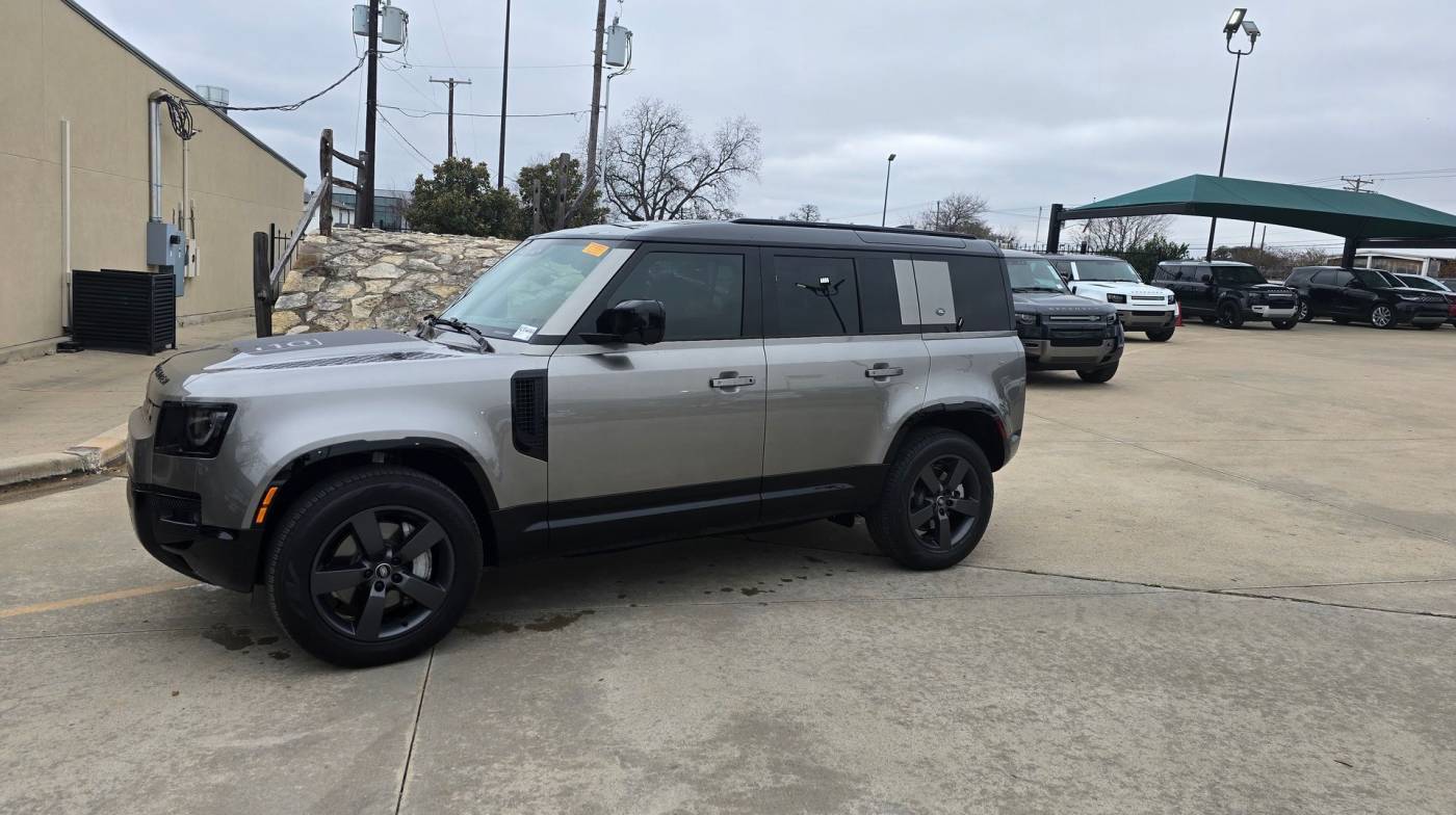 2024 Land Rover Defender X-Dynamic SE — SUV — 9,279 mi — Fort Worth, TX