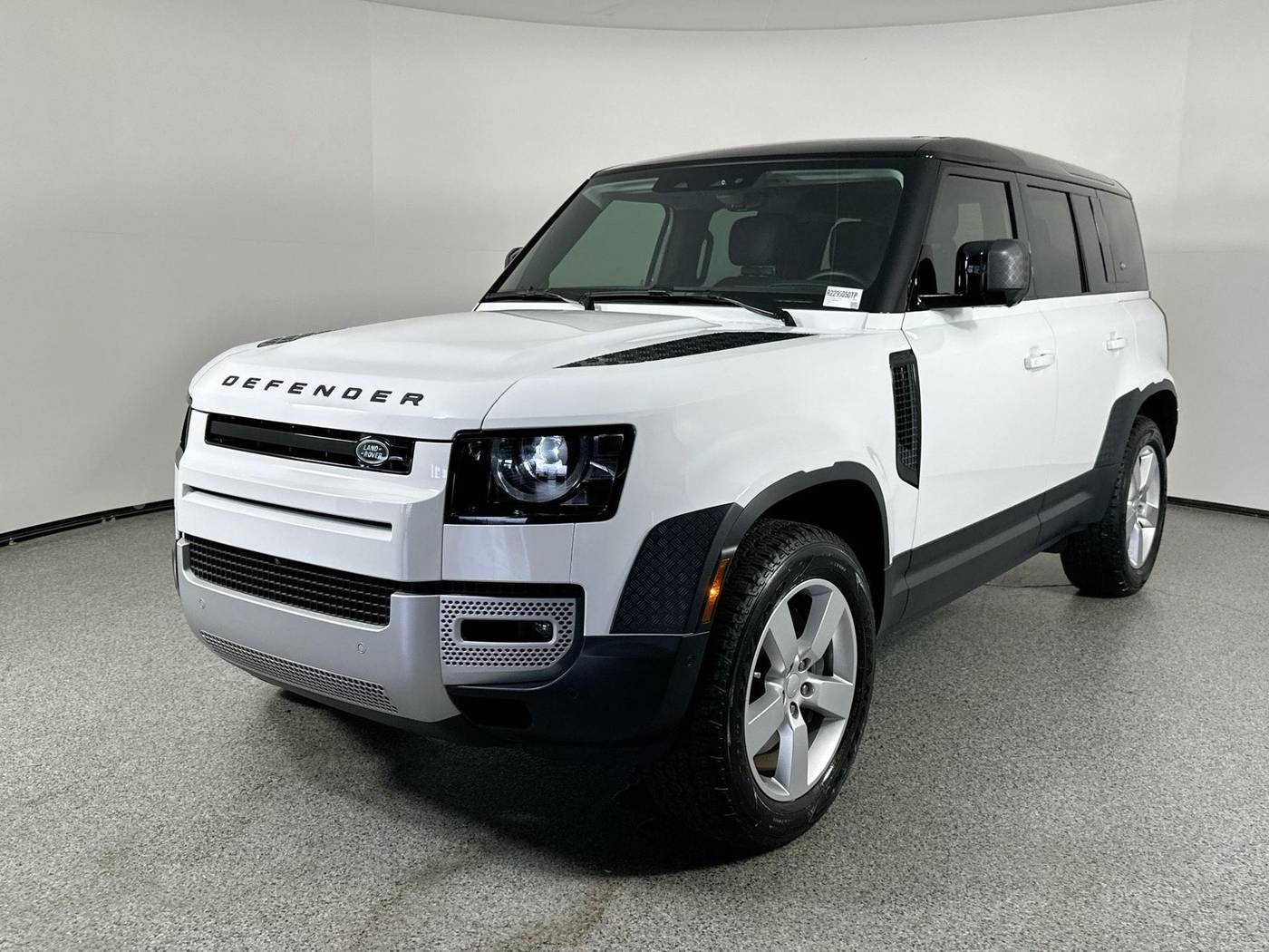 2024 Land Rover Defender SE — SUV — 18,501 mi — Fort Worth, TX