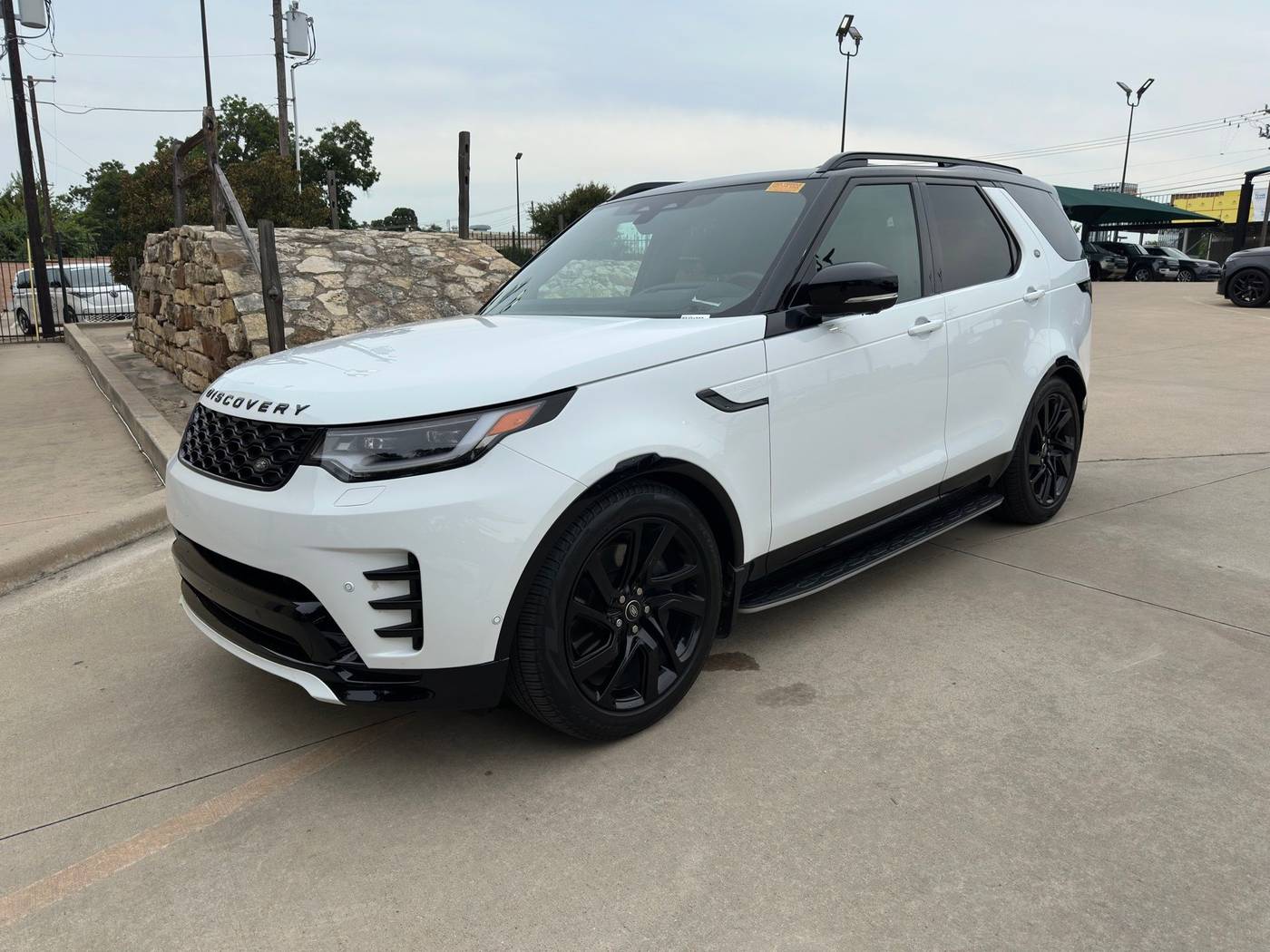 2024 Land Rover Discovery Dynamic SE — SUV — 14,483 mi — Fort Worth, TX