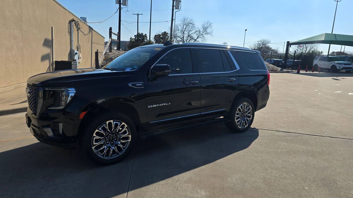 2023 GMC Yukon Denali Ultimate — SUV — 30,441 mi — Fort Worth, TX