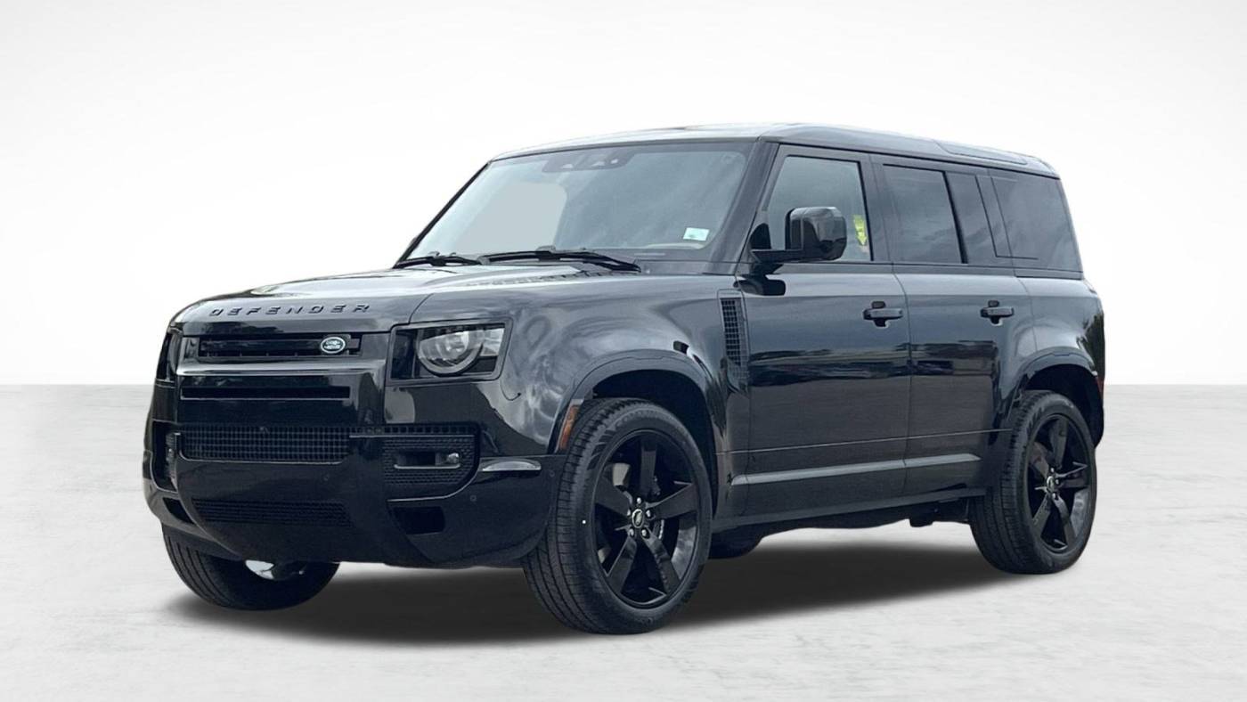 2025 Land Rover Defender V8 — SUV — 6 mi — Houston, TX