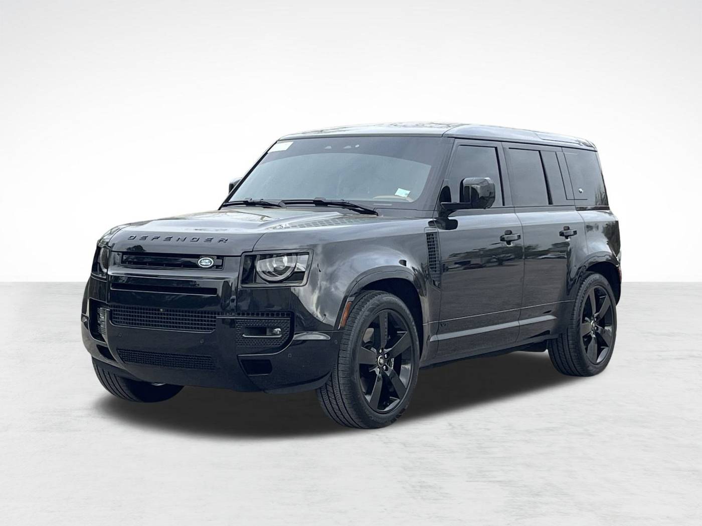 2024 Land Rover Defender V8 — SUV — 12,595 mi — Houston, TX