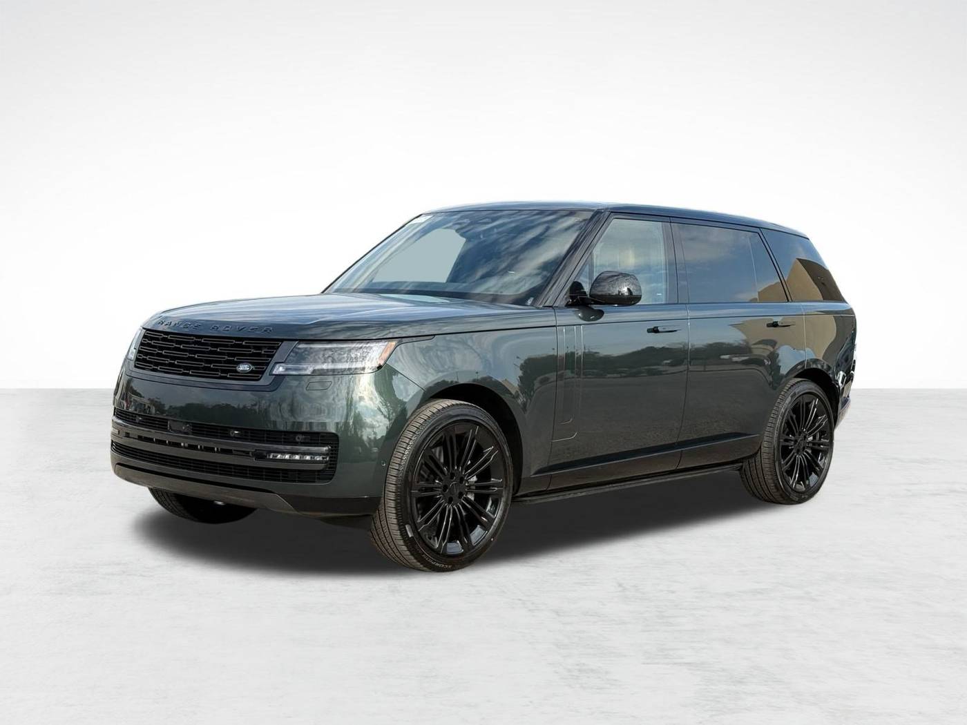 2026 Land Rover Range Rover P400 SE LWB