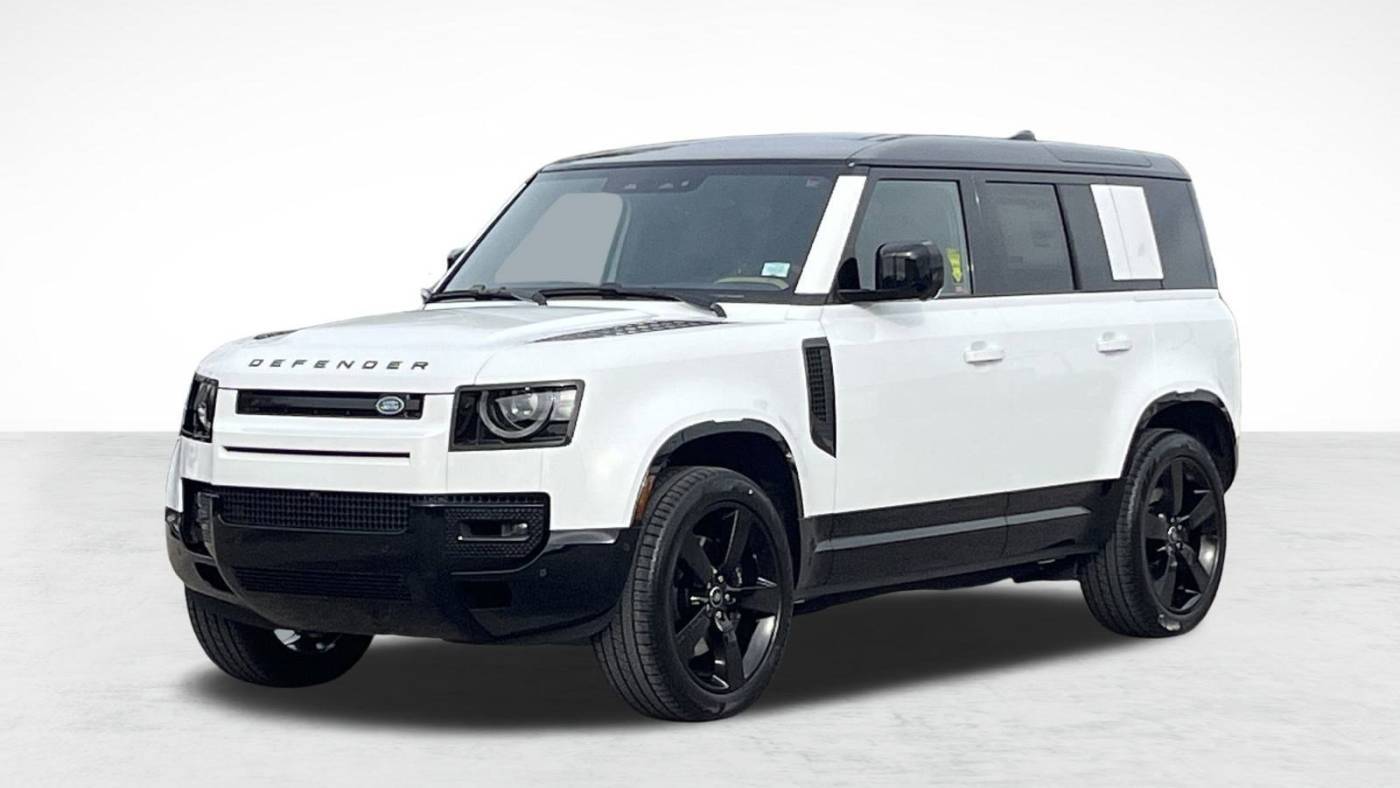 2025 Land Rover Defender V8 — SUV — 5 mi — Houston, TX