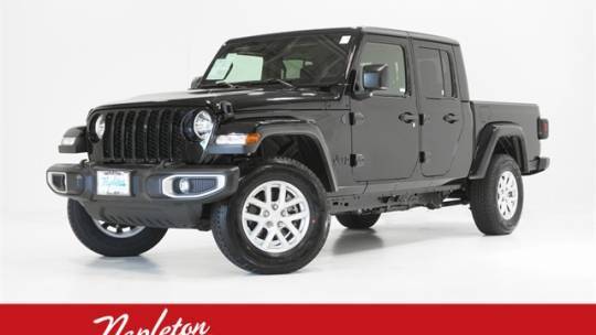 2023 Jeep Gladiator Sport S — Pickup Truck — 4,235 mi — St. Peters, MO