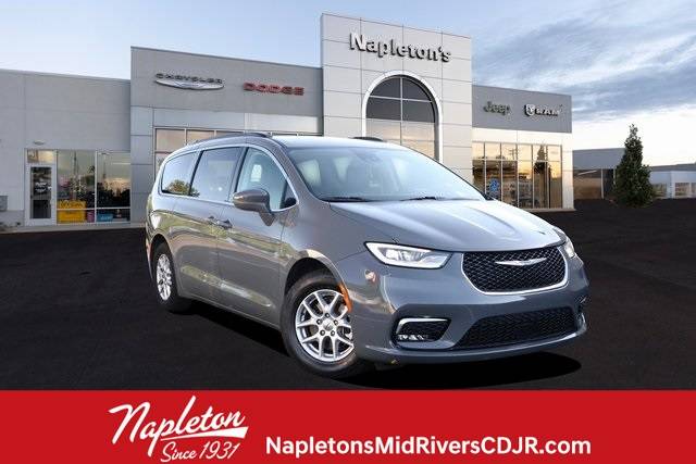 2022 Chrysler Pacifica Touring L — Minivan — 76,861 mi — St. Peters, MO