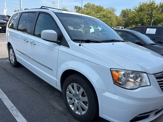 2016 Chrysler Town & Country Touring — Minivan — 88,424 mi — St. Peters, MO