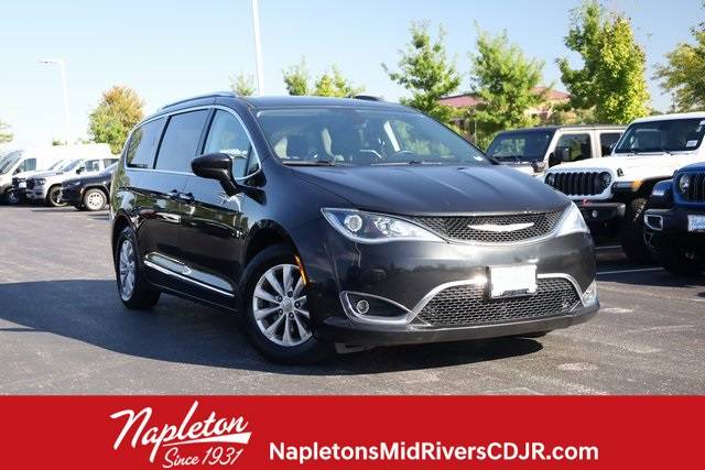 2018 Chrysler Pacifica Touring L — Minivan — 110,543 mi — St. Peters, MO