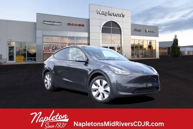 2024 Tesla Model Y Long Range — SUV — 8,045 mi — St. Peters, MO