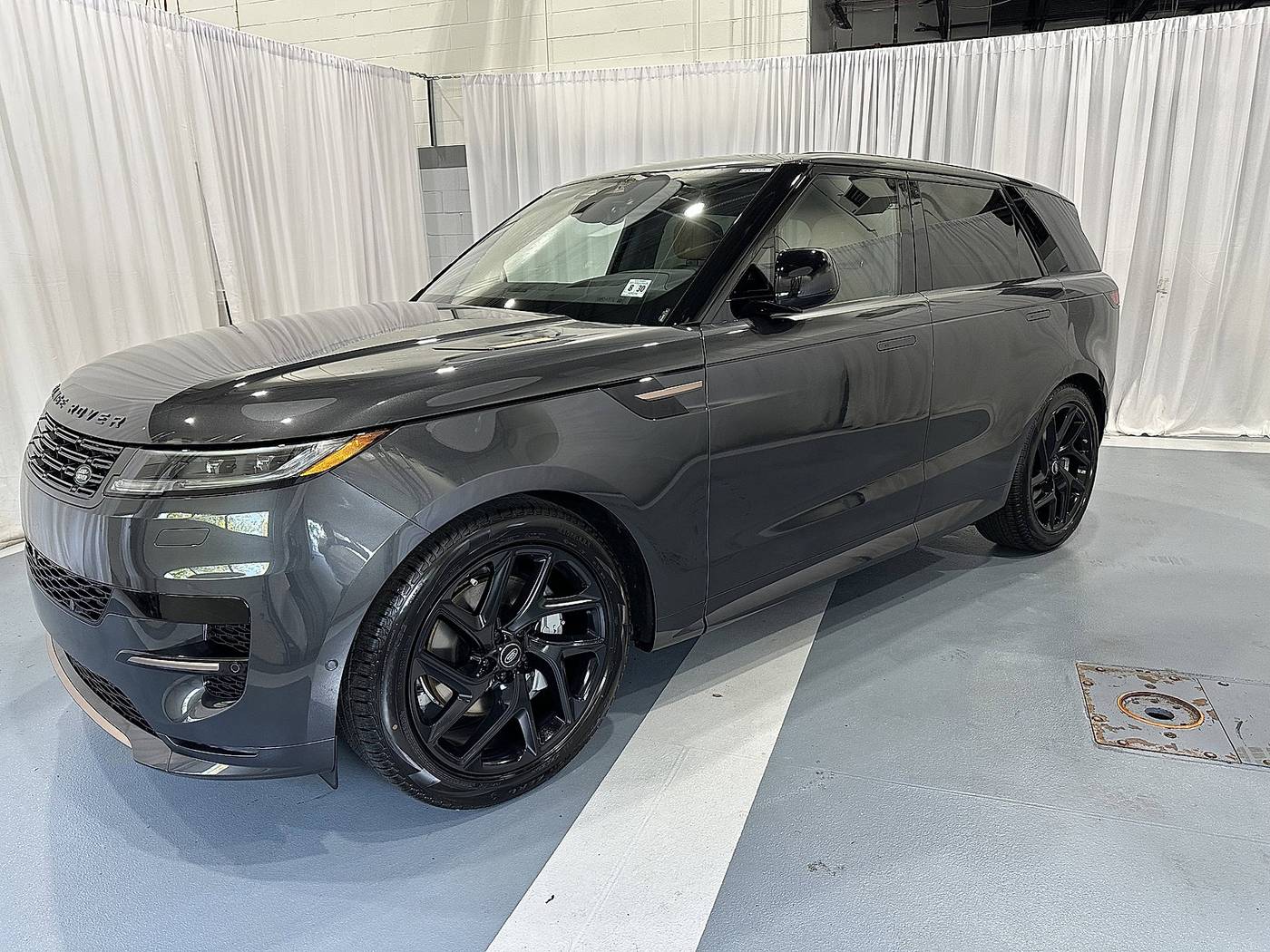 2025 Land Rover Range Rover Sport Dynamic SE — SUV — 14 mi — Princeton, NJ