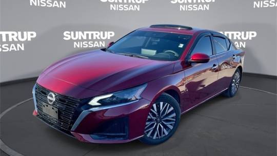 2024 Nissan Altima SV — Sedan — 1,718 mi — St. Louis, MO