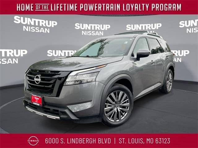 2024 Nissan Pathfinder SL — SUV — 11,421 mi — St. Louis, MO