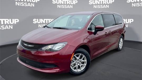 2022 Chrysler Voyager LX — Minivan — 68,857 mi — St. Louis, MO