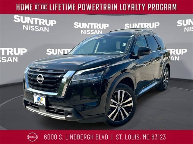 2024 Nissan Pathfinder Platinum — SUV — 14,079 mi — St. Louis, MO
