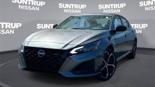 2024 Nissan Altima SR — Sedan — 4,515 mi — St. Louis, MO