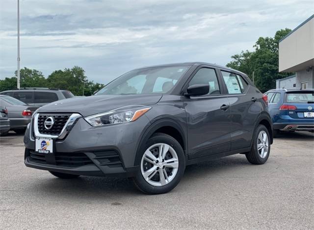 2020 Nissan Kicks S — SUV — 83,887 mi — St. Louis, MO