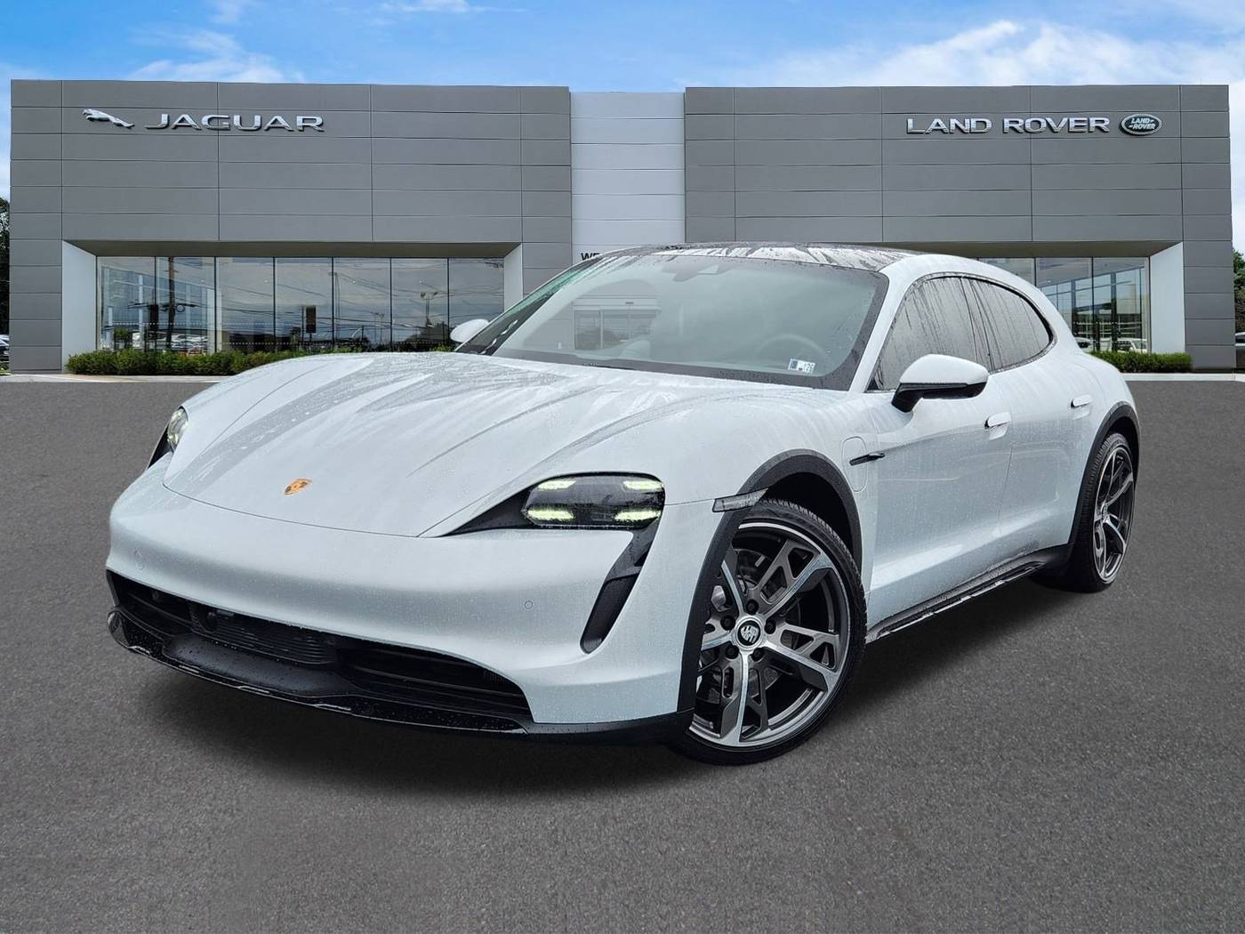 2023 Porsche Taycan 4S — Wagon — 11,524 mi — West Chester, PA