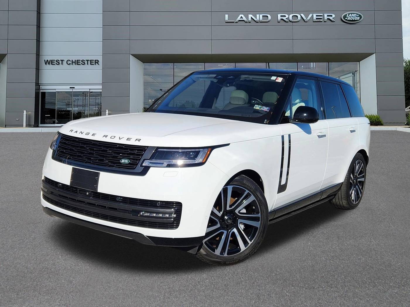 2023 Land Rover Range Rover SE — SUV — 15,908 mi — West Chester, PA