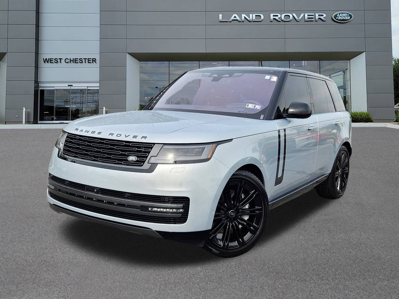 2023 Land Rover Range Rover SE — SUV — 4,698 mi — West Chester, PA
