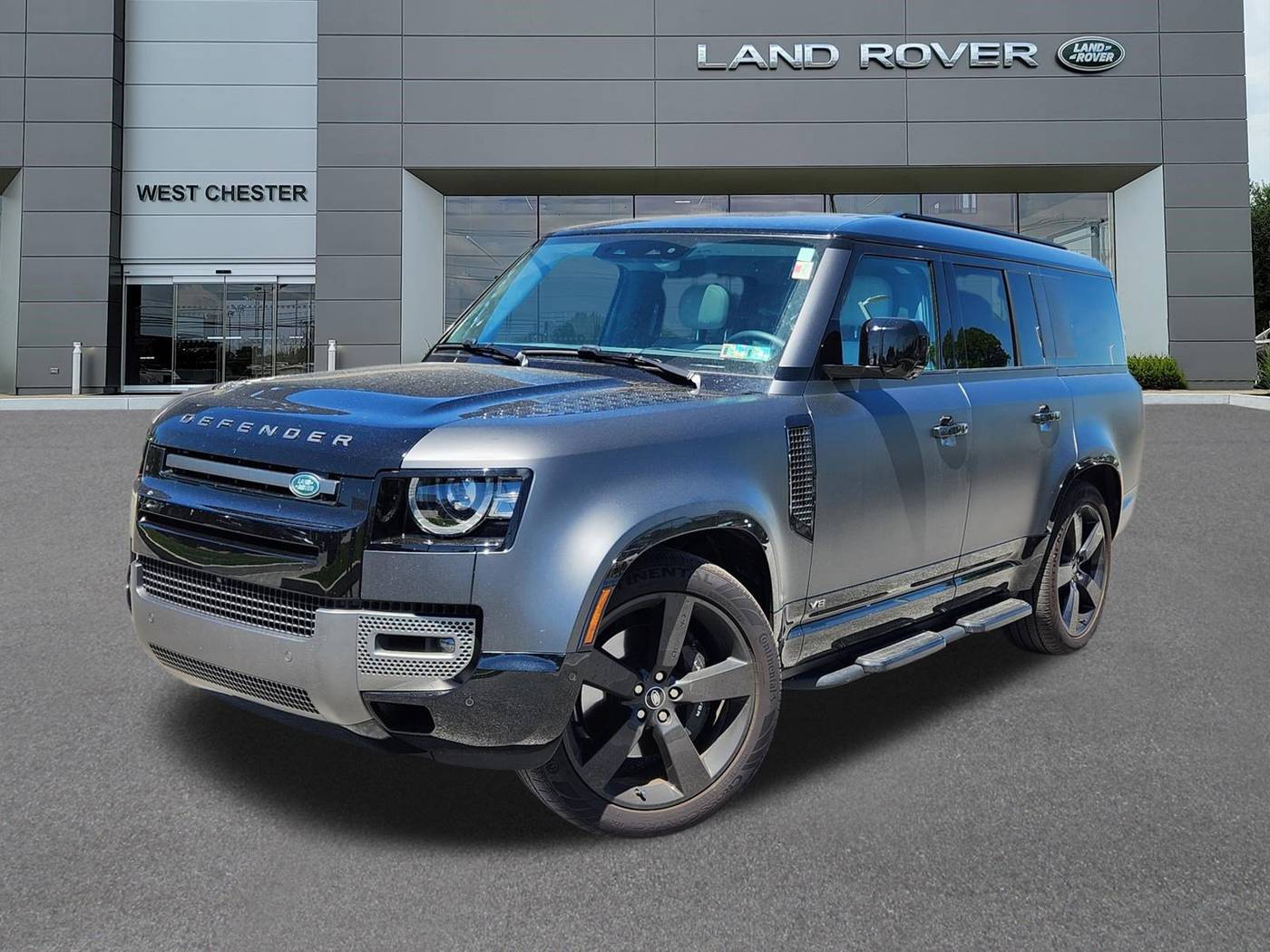2025 Land Rover Defender V8