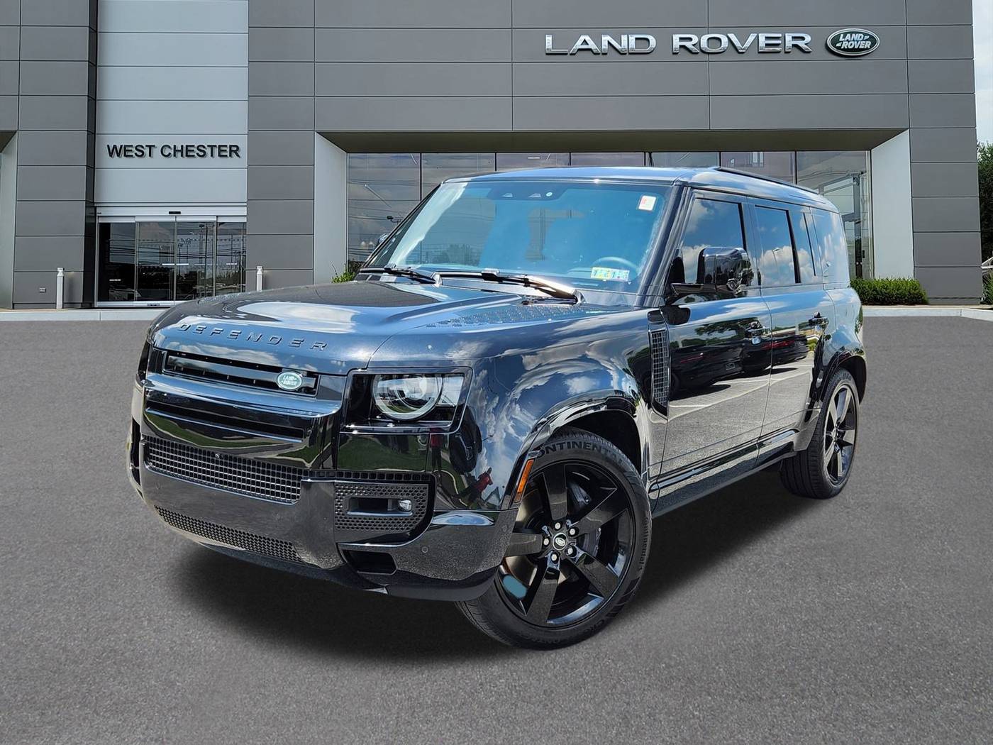 2024 Land Rover Defender X-Dynamic SE — SUV — 12,983 mi — West Chester, PA