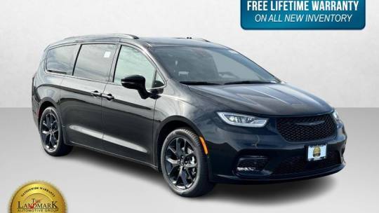 2025 Chrysler Pacifica Limited — Minivan — 1,282 mi — Springfield, IL