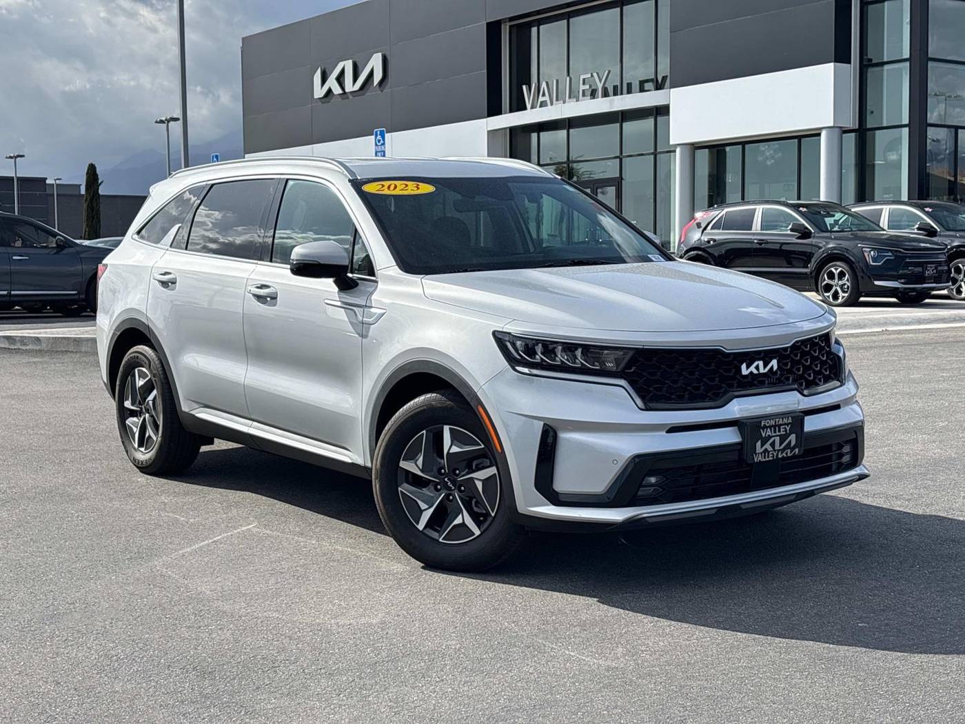 2023 Kia Sorento Hybrid EX — SUV — 10,324 mi — Fontana, CA