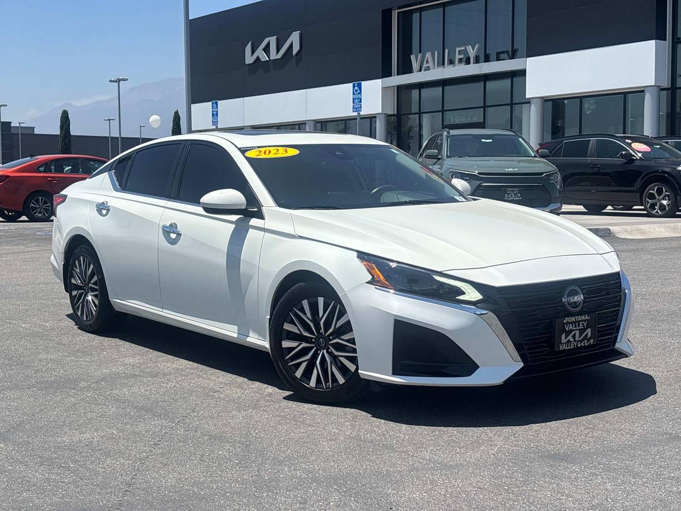 2023 Nissan Altima SV — Sedan — 22,792 mi — Fontana, CA