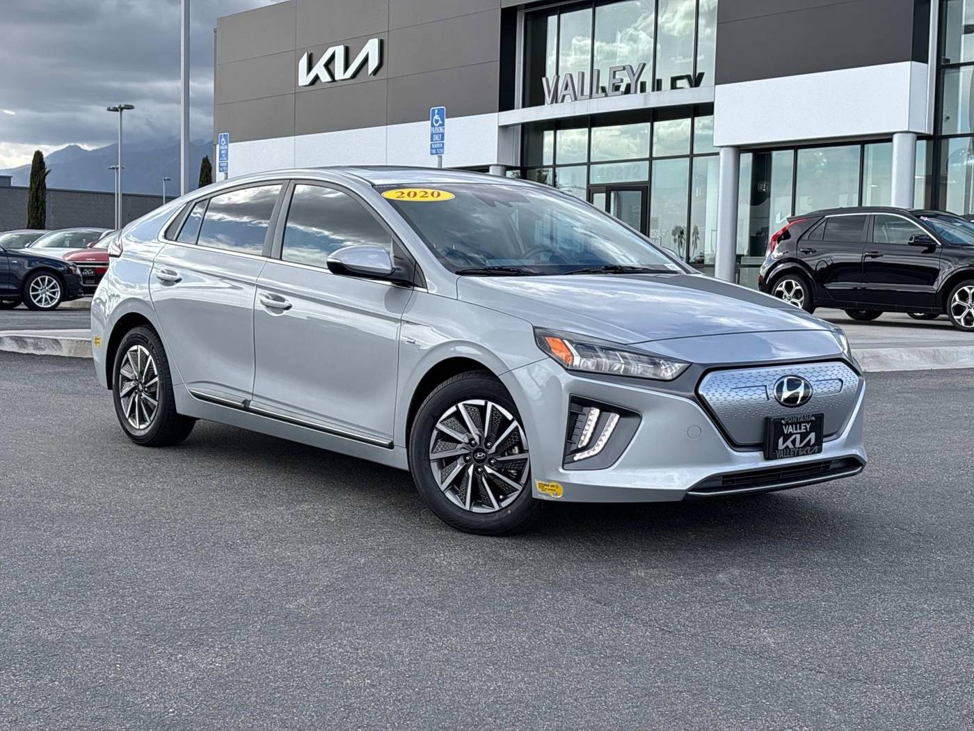 2020 Hyundai Ioniq Electric Limited — Hatchback — 25,098 mi — Fontana, CA