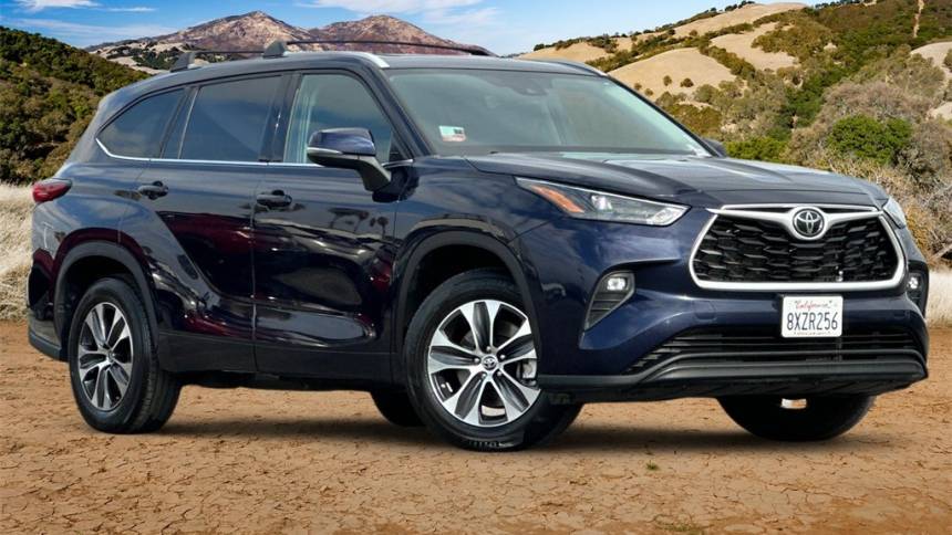 2022 Toyota Highlander XLE — SUV — 51,366 mi — San Bernardino, CA