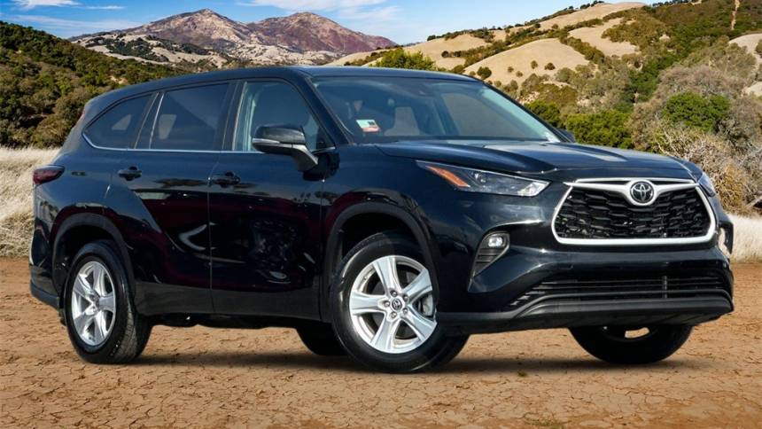 2024 Toyota Highlander LE — SUV — 26,196 mi — San Bernardino, CA