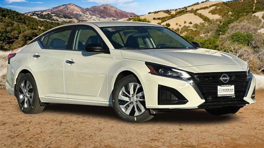 2024 Nissan Altima S — Sedan — 5,766 mi — San Bernardino, CA