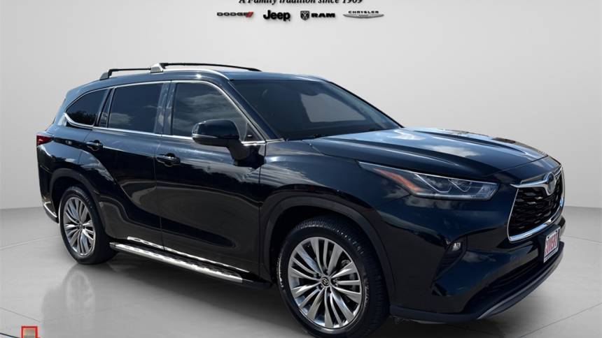 2022 Toyota Highlander Hybrid Platinum — SUV — 59,874 mi — Austin, TX
